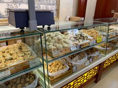 面包甜点陈列柜-老鼎丰(靖宇街总店)