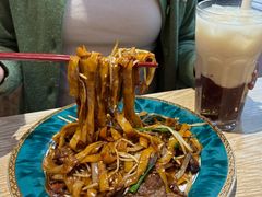 -滋味满屋美食坊(上海街店)