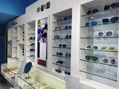 -提一眼镜·蔡司·依视路(小寨店)