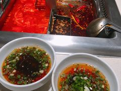 -海底捞火锅鲜切牛肉主题店(长寿路店)