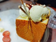 面包诱惑-前海沿·青岛菜(大拇指广场石老人店)