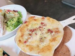 -露露家咖啡店