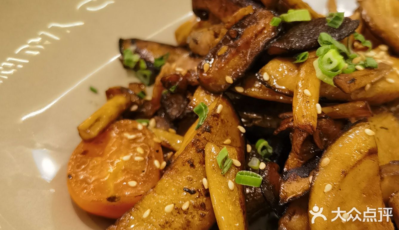 中骏世界城新店 | 性价比超高 & 新晋牛排餐厅—帕帕卡西厨