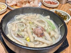 海鲜鱼饼汤-京玉菲饭店(李村店)