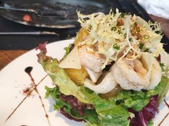 混合海鲜色拉配蜂蜜酸甜汁-AZUL by FUEL蓝色·法式酒馆(琶醍店)