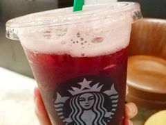 冰摇红莓黑加仑茶-星巴克臻选(成都太古里店)