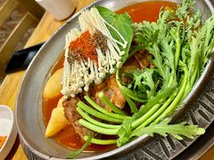 土豆排骨火锅（辣）-喇喇排骨火锅·传统韩式脊骨汤(望京西园总店)