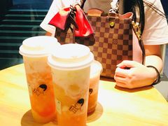 -喜茶(杭州滨江宝龙店)