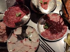 -鹿鸣山草本茶香火锅(园西路店)