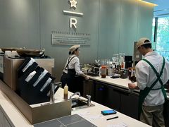 -星巴克臻选(深圳龙华红山天虹店)
