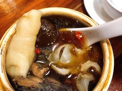 黑蒜竹丝鸡炖花胶-黄祥华养生堂·炖汤·营养蒸饭(岭南天地店)