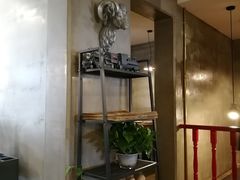 -HIGH FIVE哈福手工汉堡(桂林路店)