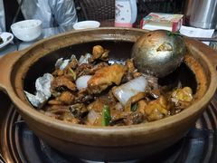 -胡须佬鸡煲四季火锅店(石厦西村直营店)
