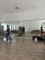 -无界瑜伽普拉提