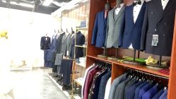 点击看大图 -曼青婚纱礼服馆