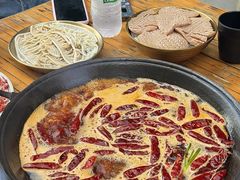 -扎起市井老火锅(乐山总店)