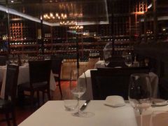 大堂-Wolfgang’s Steakhouse 沃夫冈牛排馆(上海白玉兰广场店)