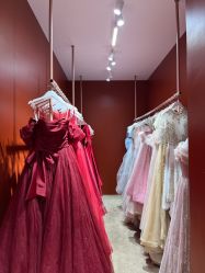 -派丽莫Pellimo原创设计婚纱品牌