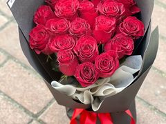 -何兮花店·气球派对鲜花店(马桥银春路万科城店)