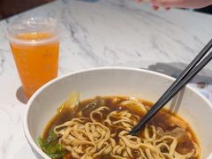 -康师傅私房牛肉面(申虹店)