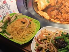 -山河屯铁锅炖鲜鹅·东北菜(开发区一店)