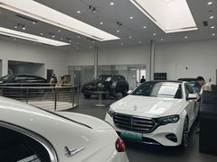 -杭州中升之星奔驰4S店(滨江店)