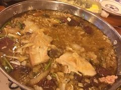 -闯关东东北农家菜(崂山石老人店)