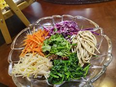-东口码头·烧鸽子·鱼头泡饼·地方菜(金鹰悦城店)