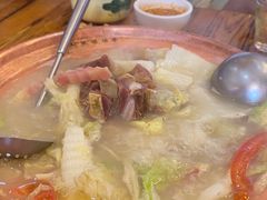 -阿婆情腊排骨火锅(金虹路店)