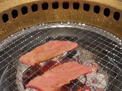 -山川小町·极番烧肉(新地假日广场店)