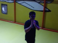 -爱蹦iBOON蹦床运动馆(江汉店)