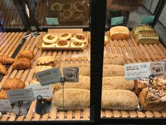 -Dough&Joe团憩(瑞虹天地月亮湾店)