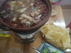 -威邵鸡煲(西华路总店)