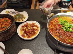 -万重锦·人文川菜馆(骡马市店)