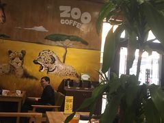 大堂-雨舍咖啡(汉神购物广场咖啡街区店)