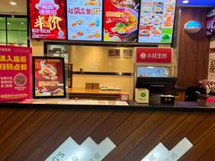 -小杨生煎(金山百联购物中心3楼店)