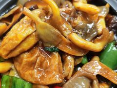 -胡子饮食店
