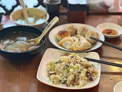 -舒蔡记生煎菜饭(云南中路店)