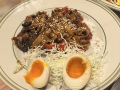 番茄烧肉烩饭配溏心蛋-玛格萝妮比萨屋(四平店)