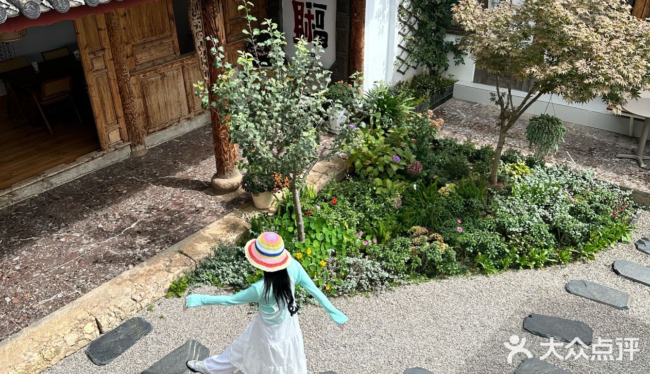 丽江｜就在白沙古镇是谁还没来这家咖啡酒馆！！