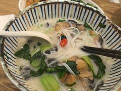 -鲜越鲜鱼粉(财富购物中心店)