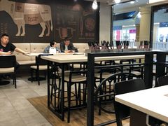 大堂-康师傅私房牛肉面(马泉营奥莱店)