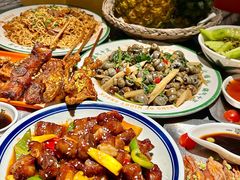 -威记烧嘢·南宁烧烤·超级生牛(绿地店)