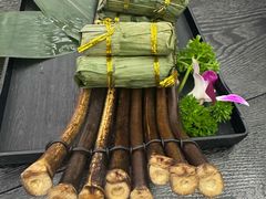 -刘姐啤酒鱼民族演艺餐厅(西街总店)