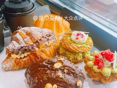 -BUTTERFUL&CREAMOROUS 黄油与面包(万象城店)