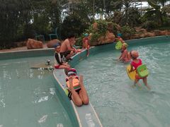 -龙脉温泉室内游泳馆