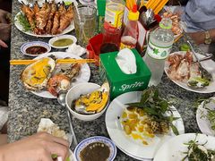 -Bờ kè Nhật Thi