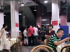 大堂-标记美食新鲜猪杂(兴南大道店)