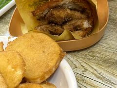烧饼夹肉-老徐烧烤涮肚(交道口店)
