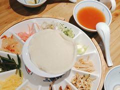 -怪噜范·老贵阳街头名小吃(汇金星力城店)